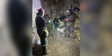unexpected discovery in 2 500 year old tomb 132054