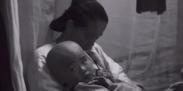 why women in the past could nurse their children but rich families often hired nannies 131672