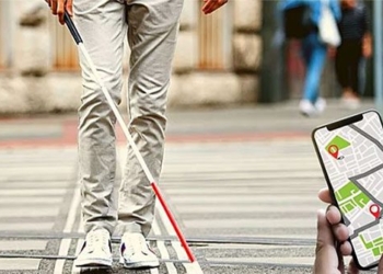 3d sound navigation device for the blind 130316