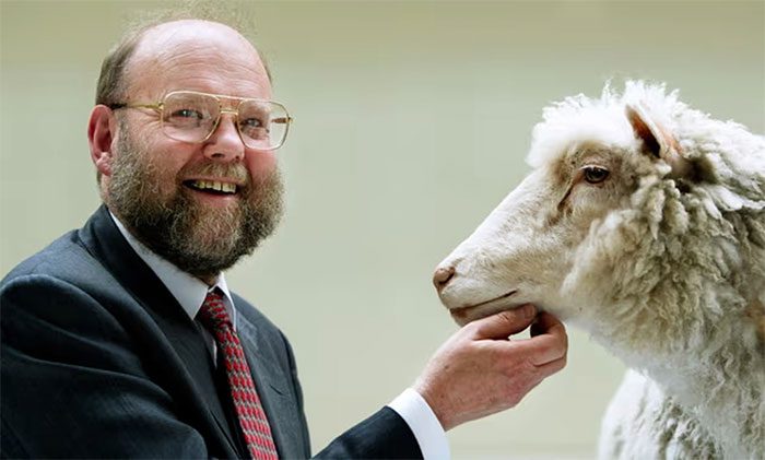 Professor Sir Ian Wilmut, the scientist who created Dolly the sheep, passed away on September 10, 2023, at the age of 79.