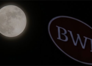 admire the super full moon night of mid autumn across vietnam 130110