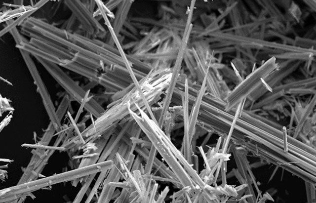 Asbestos is a type of natural fibrous crystal with thermal insulation advantages