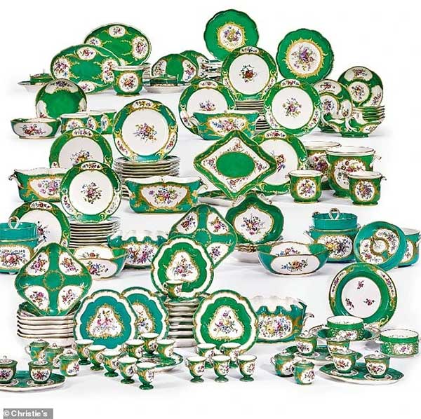 Green porcelain dinnerware and a desert ceramic set