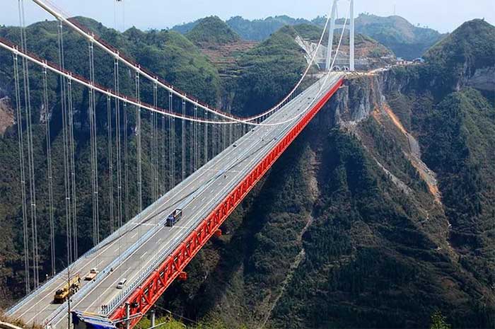 This structure spans an ancient rural area near Hunan Province.