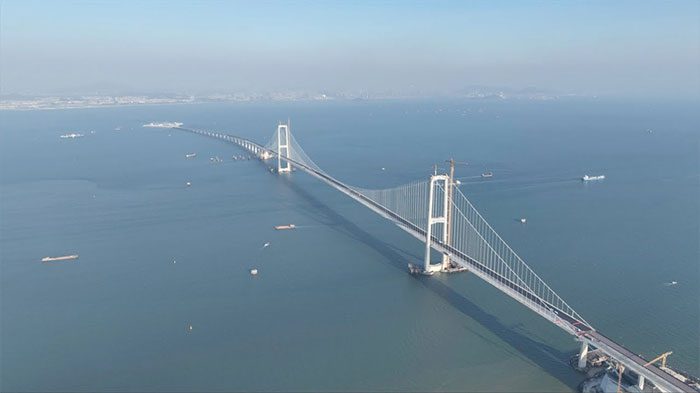 The Shenzhen-Zhongshan bridge project is expected to be operational from June 2024.