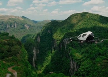 china issues first license for flying taxis 130438