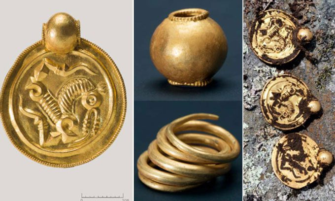 Gold artifacts discovered by Erlend Bore using a metal detector.