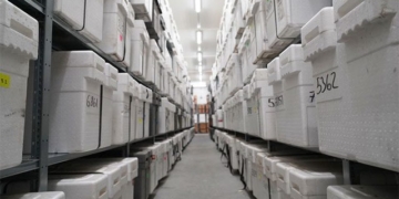 cold storage library storing over 40 000 units 131086