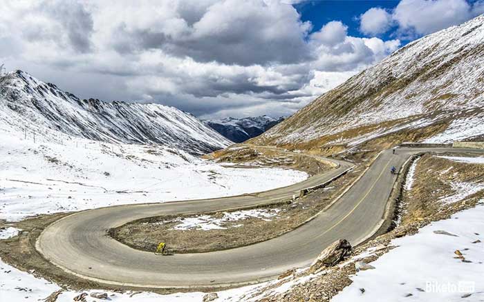 Sichuan-Tibet Road.