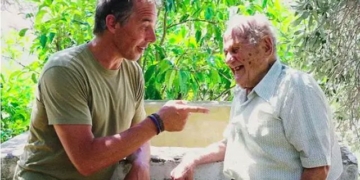 cuong bi cancer moving to live in blue zones unexpectedly living to 98 years old simple secret 130822