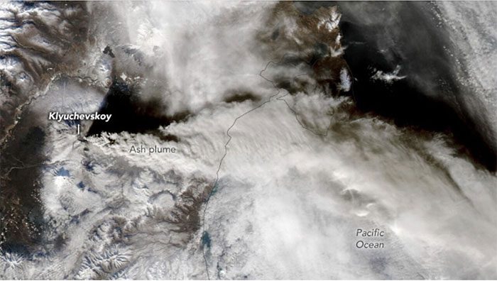 The smoke cloud from the eruption spread all the way to the Pacific Ocean.