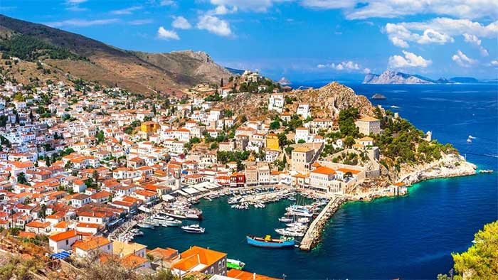 Hydra, a beautiful island in Greece, has banned motor vehicles.
