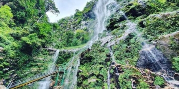 delicious thac hung vi in lao cai surprises many people not expecting vietnam to have such beautiful places 130168