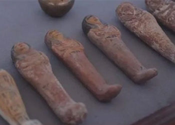 discover the meaning of the high ranking officials during the late monarchy in egypt 130402