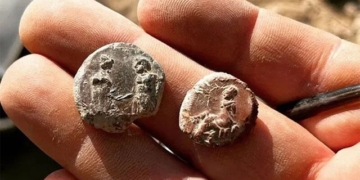 discovery of 2 000 ancient artifacts used to secure the lost documents of lama 131370