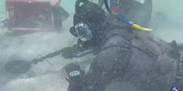 experts find treasure 50000 dong below sea 130830
