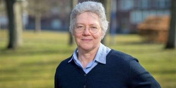 female physicist nobel laureate 2023 set world record laser burst 130174