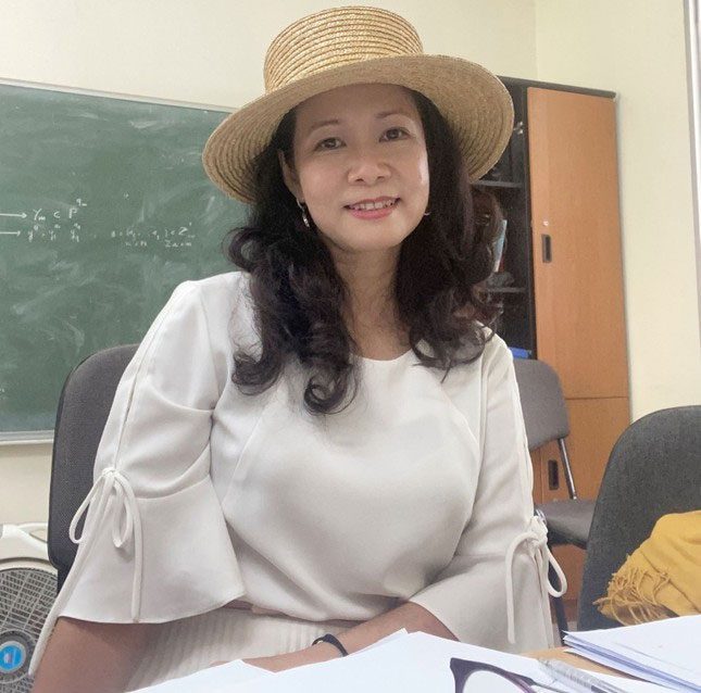 Professor Tạ Thị Hoài An.