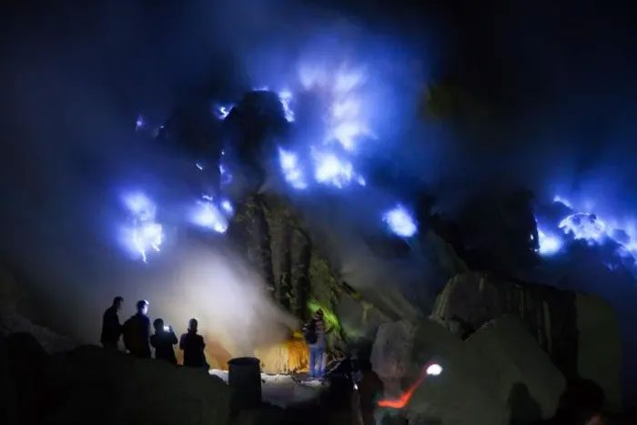 At night, the landscape transforms completely, exuding an eerie charm