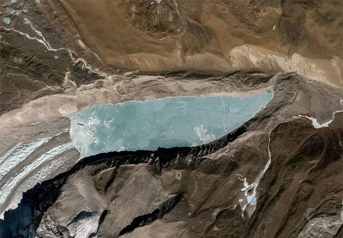 Satellite image of the lake after it breached its banks.