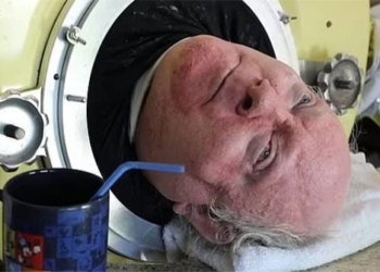 how does a 70 year old american man live in a rusty corrugated iron house 129705