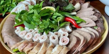 how often should animals eat once a day 131099