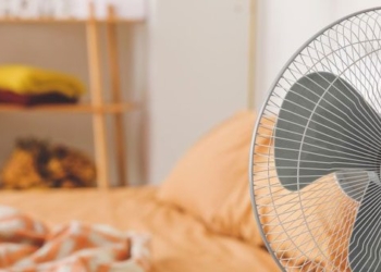 how to set air conditioner temperature for healthy sleep especially for elderly 129696