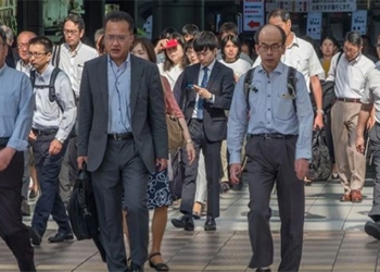 karoshi the deadly illness of japanese office workers causing headaches for bosses 130802
