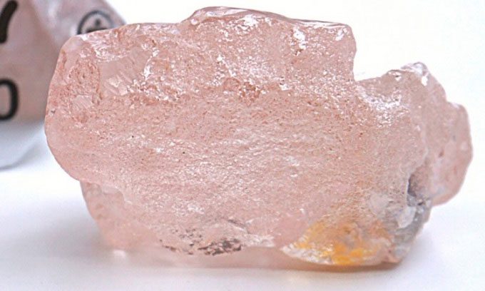 The rough pink diamond named Lulo Rose