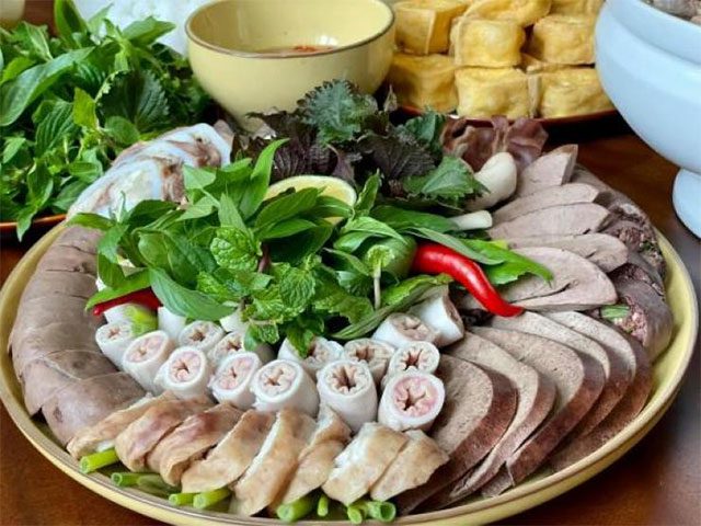 Animal organs are rich in protein, saturated fats, and cholesterol.