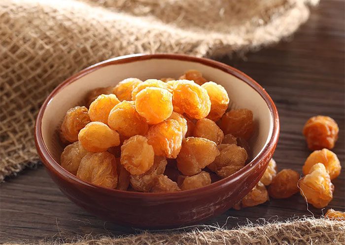 Dried longan has many health benefits.