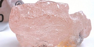 lulo rose worlds most expensive pink diamond 129584