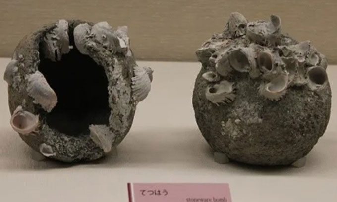 The newly discovered grenades have a design similar to previous specimens.