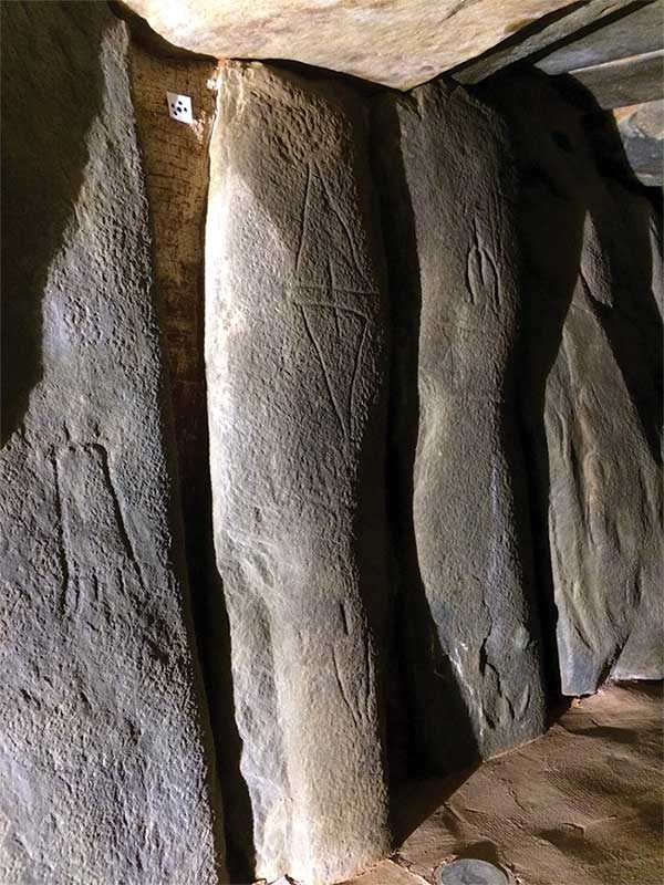 More than 60% of the vertical stones in the dolmen have engravings and pigment traces.