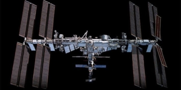 nasa reveals plan to handle iss station 420 tons 130030