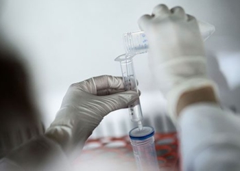 new discovery on how cancer cells resist standard chemotherapy 130595