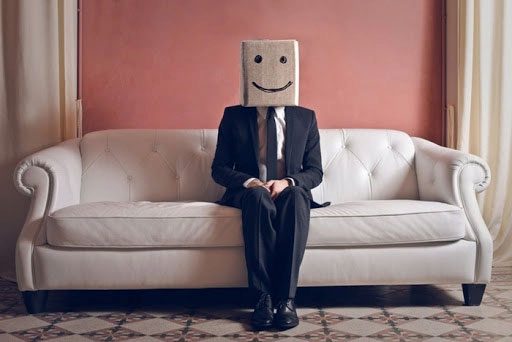 Introversion is positively correlated with emotional intelligence and reasoning accuracy.