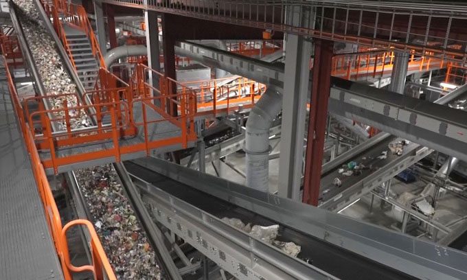 Site Zero plastic waste sorting facility in Sweden.