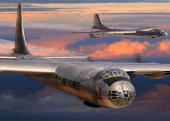 nuclear bombing aircraft can fly continuously 16 000km 131018