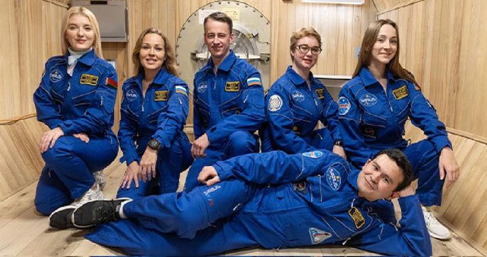 SIRIUS-23 Crew