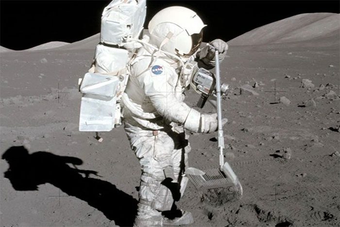 Scientists find the "gift" from the Sun to humanity, hidden on the Moon
