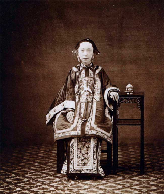 A lady in Guangzhou.