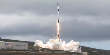 race to build an off planet manufacturing plant 130261