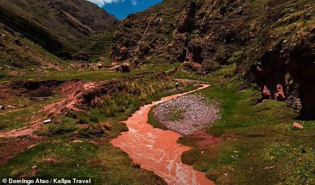 Mother Nature has "rolled out the red carpet" to create this magnificent masterpiece.