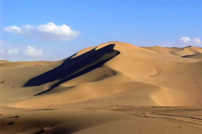 Taklamakan means "easy to go, hard to return" in the Uyghur language