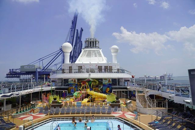 sieu du thuyen Spectrum of the Seas 2