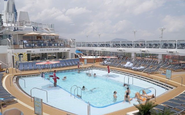 sieu du thuyen Spectrum of the Seas 4