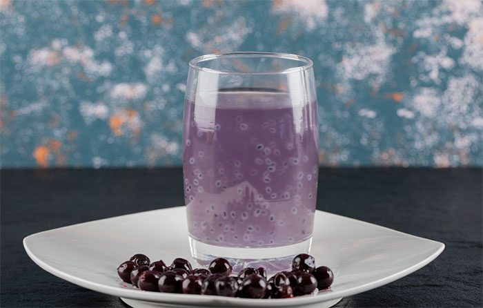 Acai and Chia Seed Smoothie