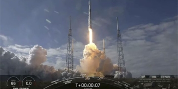 spacex adds 23 starlink internet satellites to space 131171