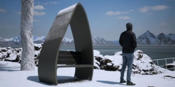 startup my wind turbine converts into bench 131251